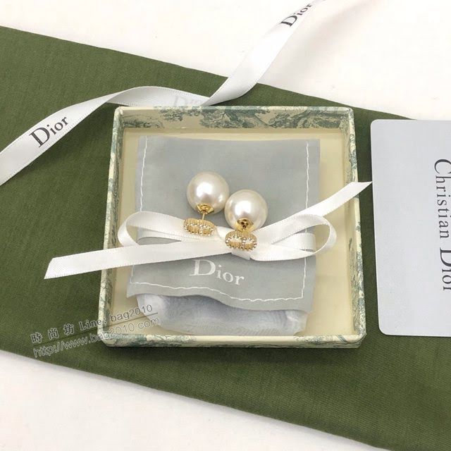 Dior飾品 迪奧經典熱銷款珍珠耳釘 Dior高端品質耳環  zgd1004